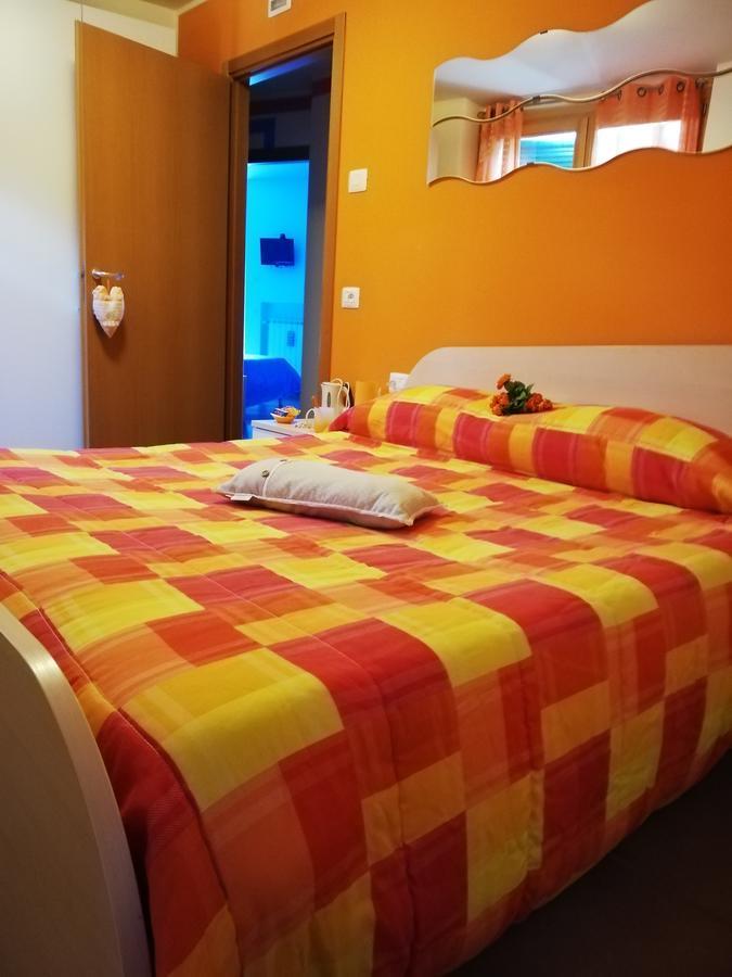 B&B Notte E Di Monasterolo del Castello Εξωτερικό φωτογραφία